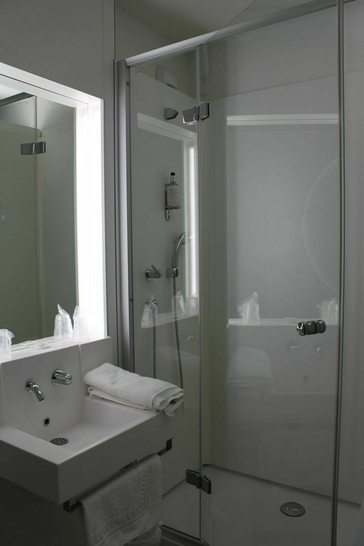 First Inn Hotel Paris Sud Лез-Юлис Экстерьер фото