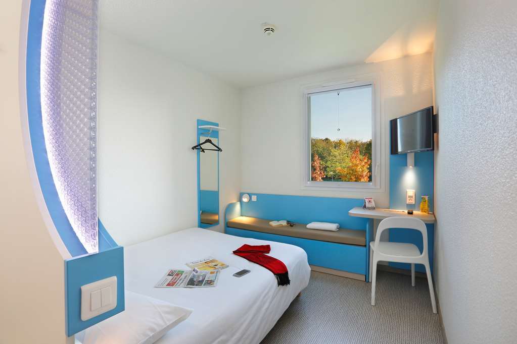 First Inn Hotel Paris Sud Лез-Юлис Номер фото