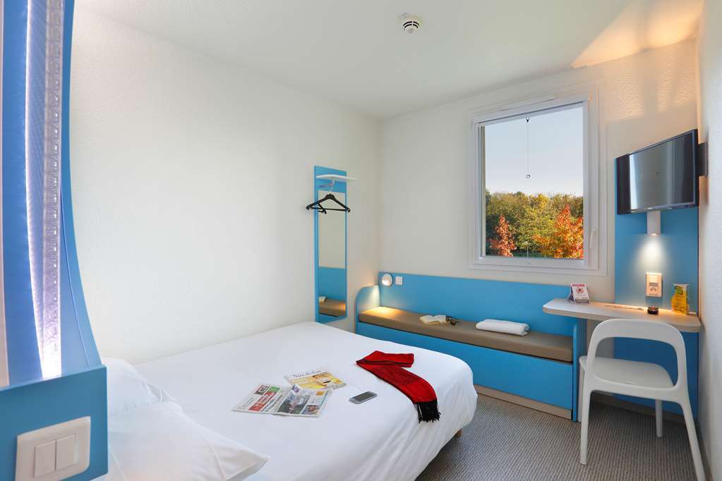 First Inn Hotel Paris Sud Лез-Юлис Номер фото
