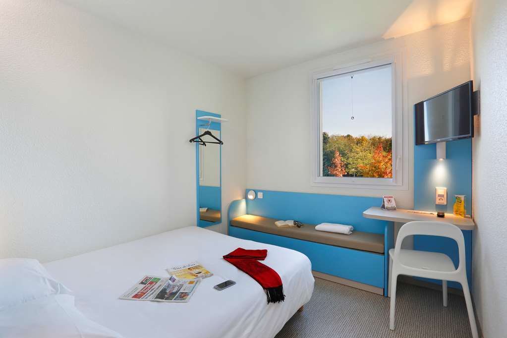 First Inn Hotel Paris Sud Лез-Юлис Номер фото