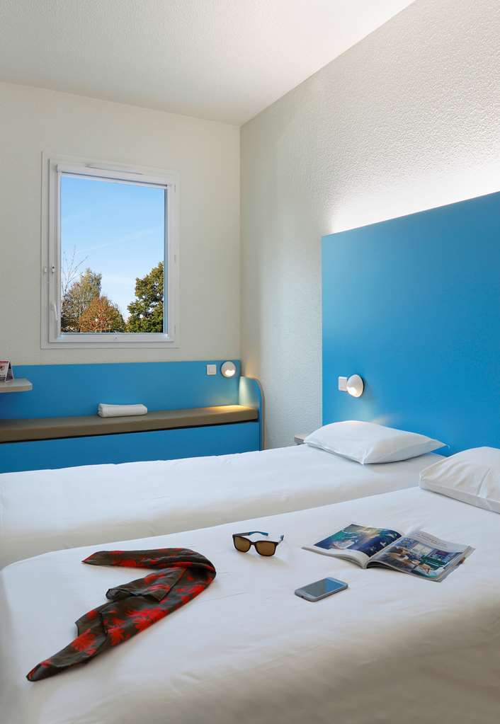 First Inn Hotel Paris Sud Лез-Юлис Номер фото